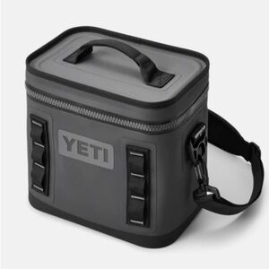 NWT YETI Hopper Flip 8 in charcoal